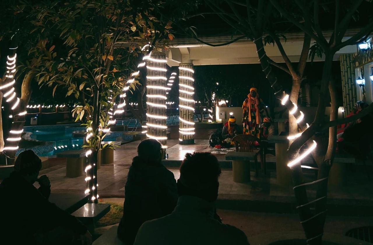 מלון בולפור Charulata Residency מראה חיצוני תמונה