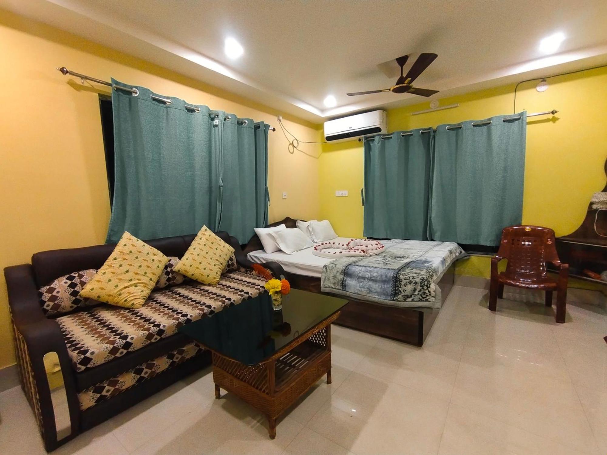 מלון בולפור Charulata Residency מראה חיצוני תמונה